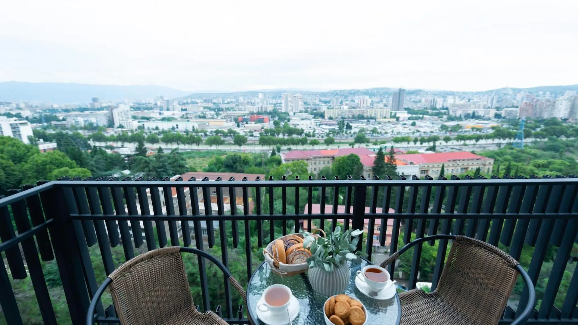 Luxury Inn Grand Residences Tbilisi Hotel